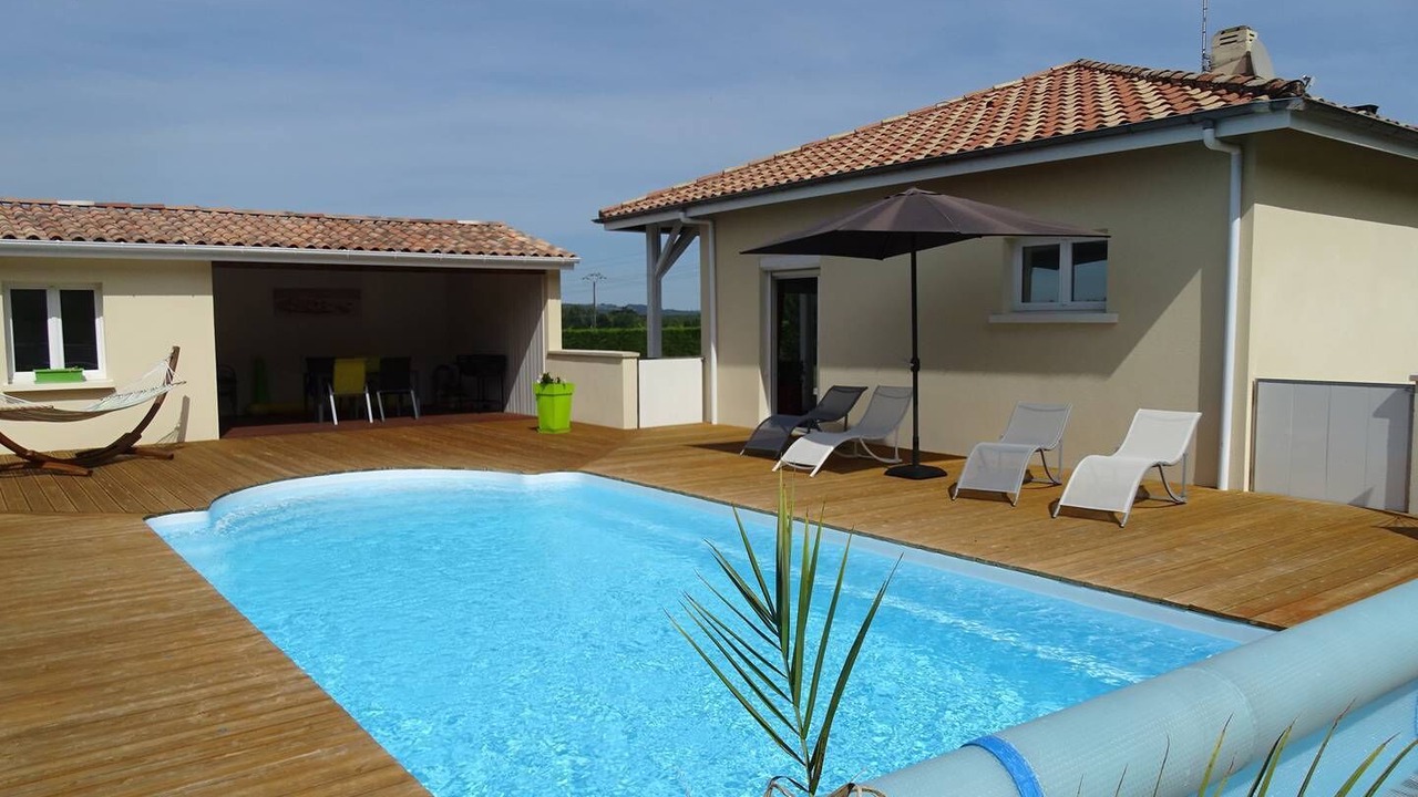 Photo of Others in Montesquieu