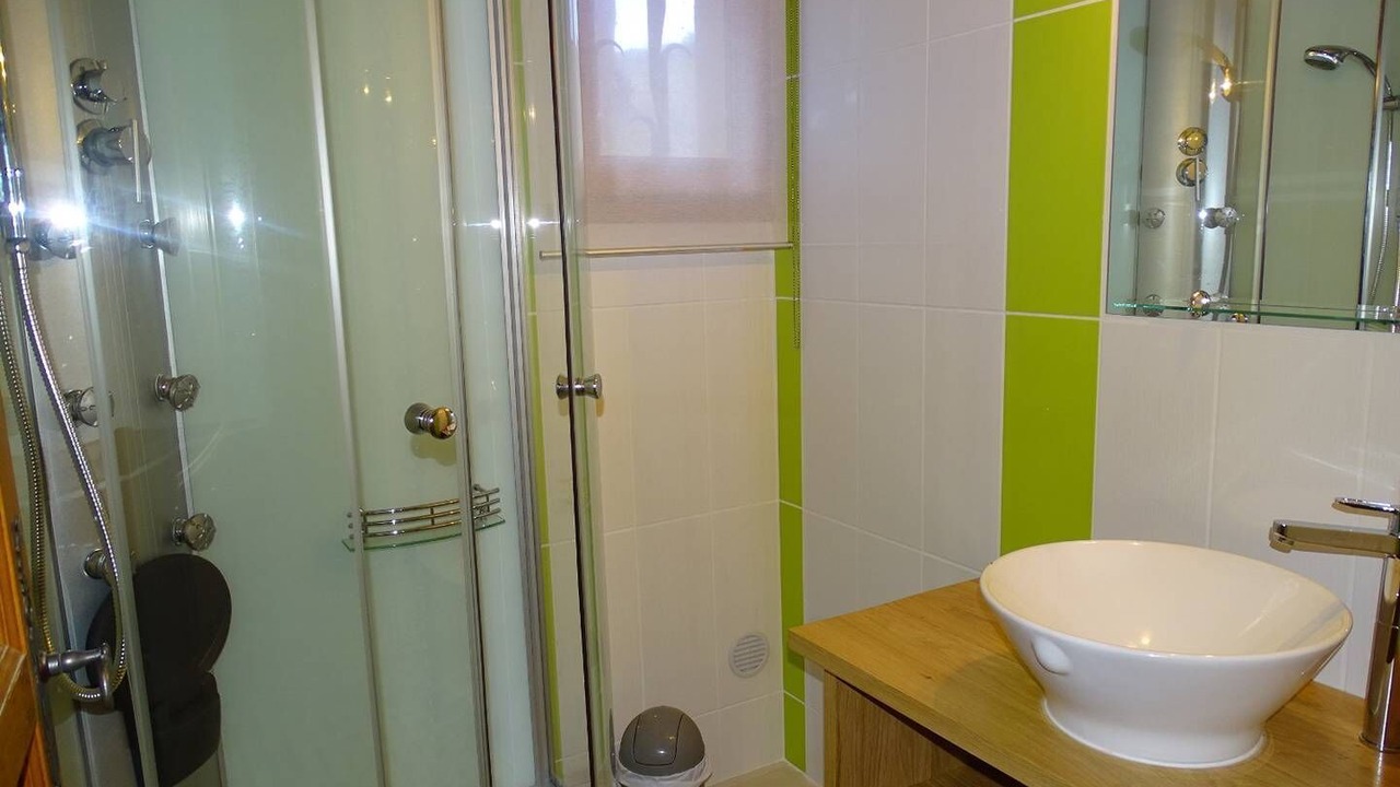 Photo of Bathroom in Blanquefort-sur-Briolance