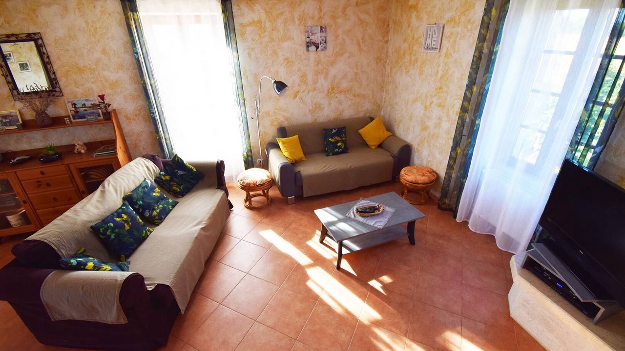 Photo of Livingroom in Madaillan
