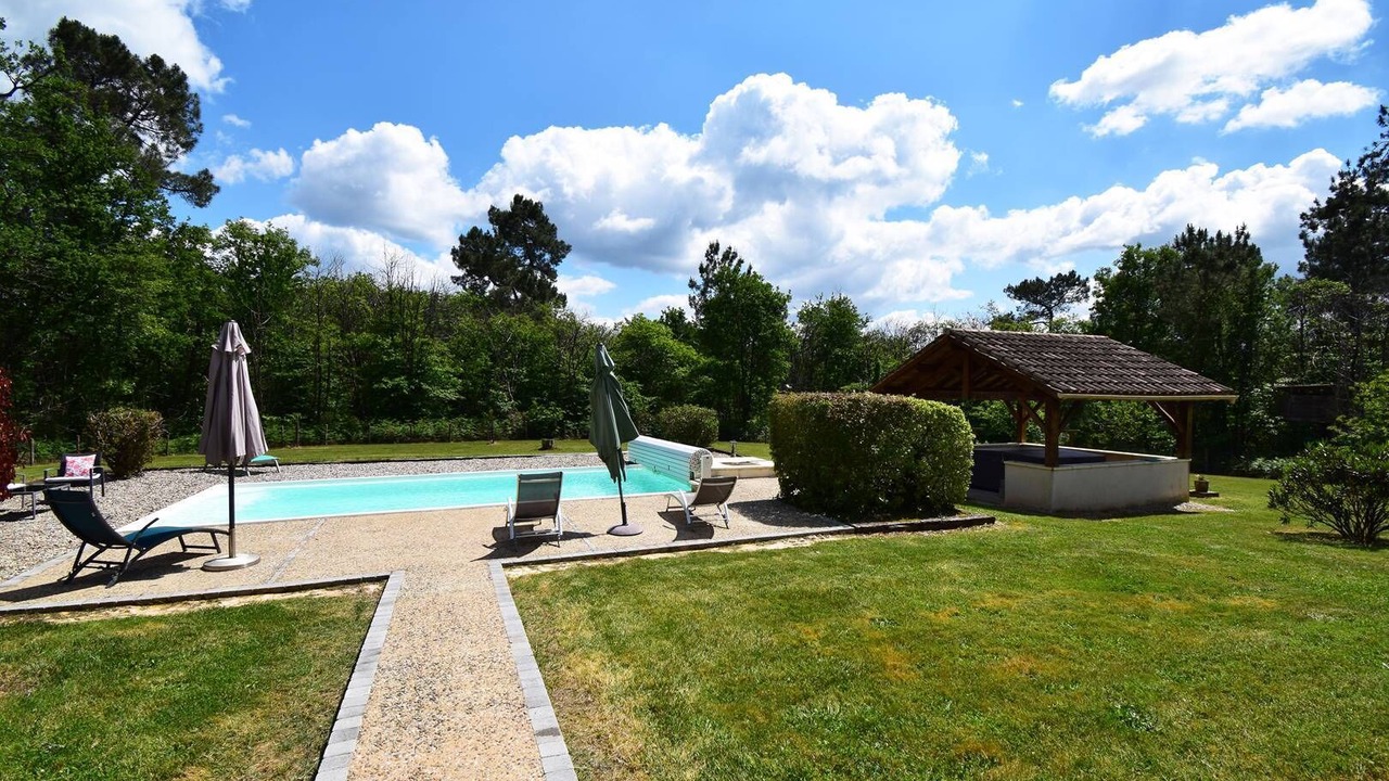 Photo of Outdoor in Blanquefort-sur-Briolance