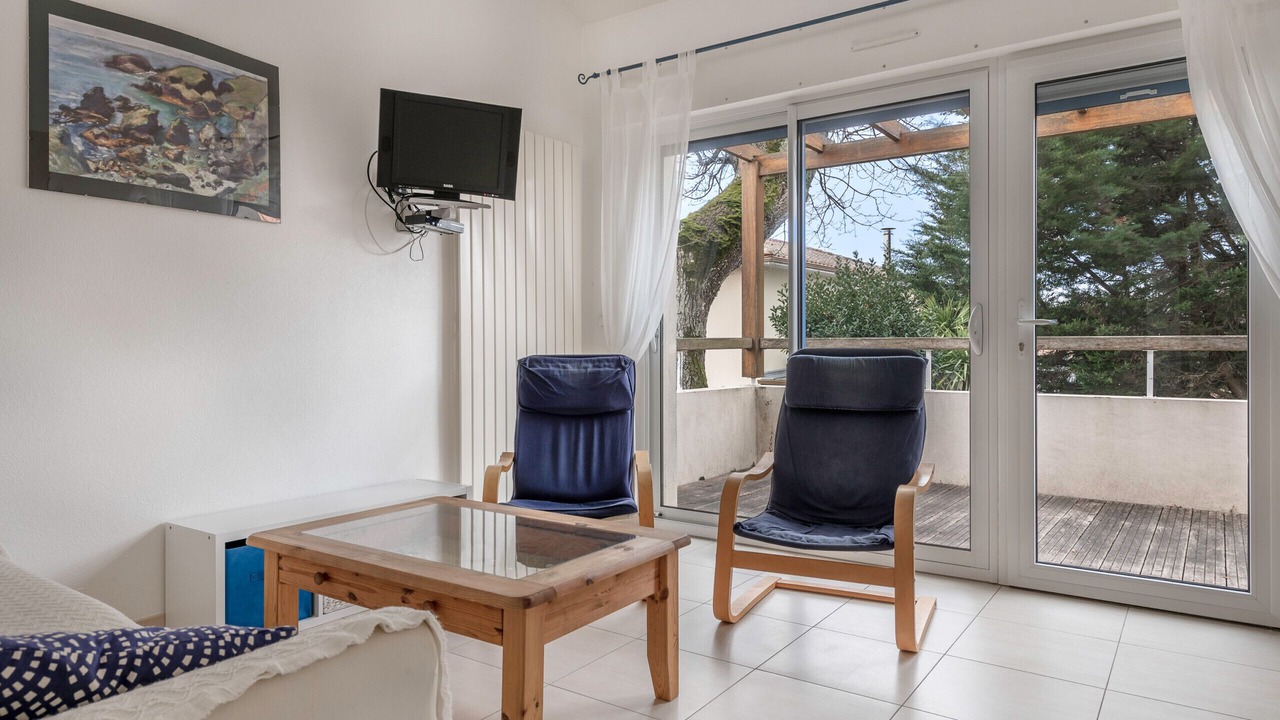 Photo of Livingroom in Saint-Marc-sur-Mer