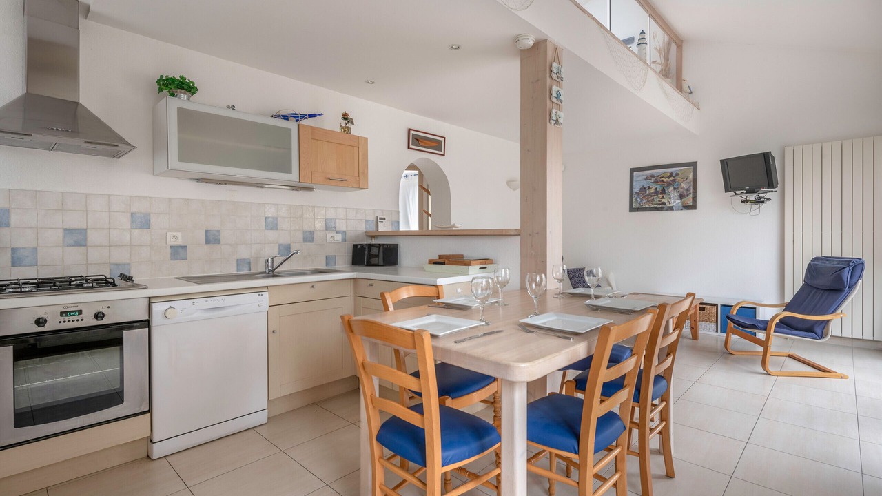Photo of Kitchen in Saint-Marc-sur-Mer