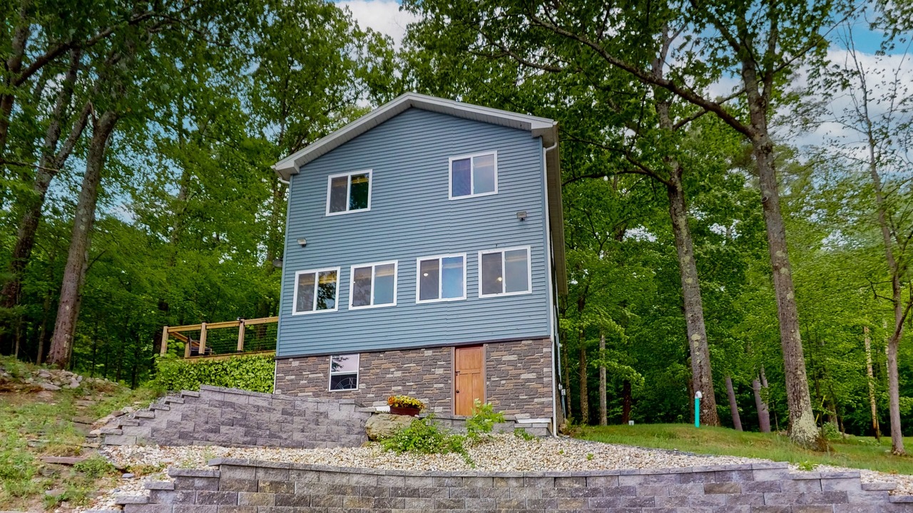 Photo of Outdoor in Castleton