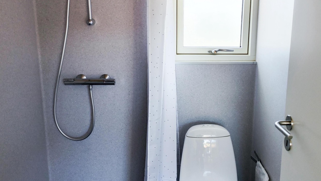 Photo of Bathroom in Henne