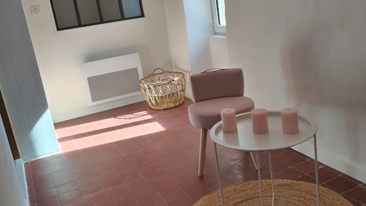 Photo of Others in Viens