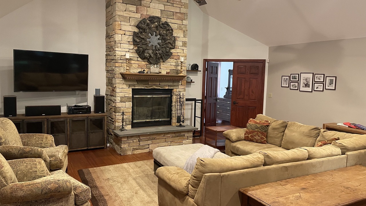 Photo of Livingroom in Mahopac