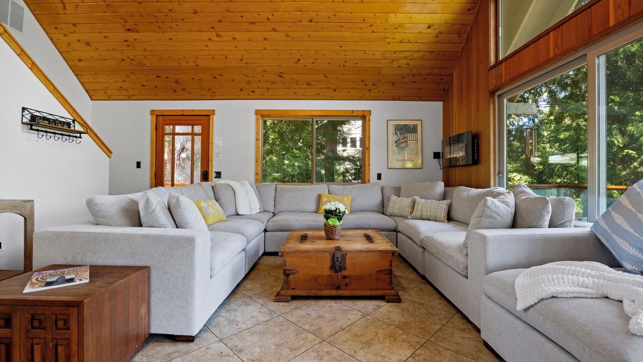 Photo of Others in Sudden Valley