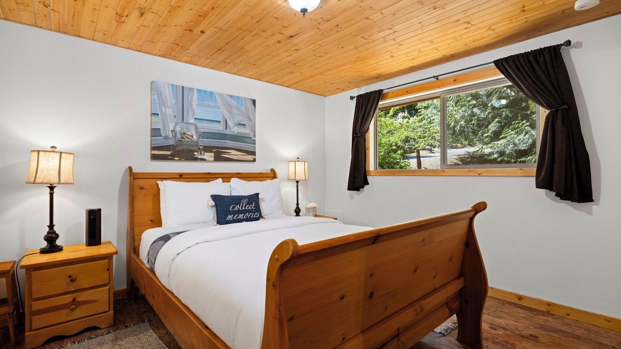 Photo of Bedroom in Sudden Valley