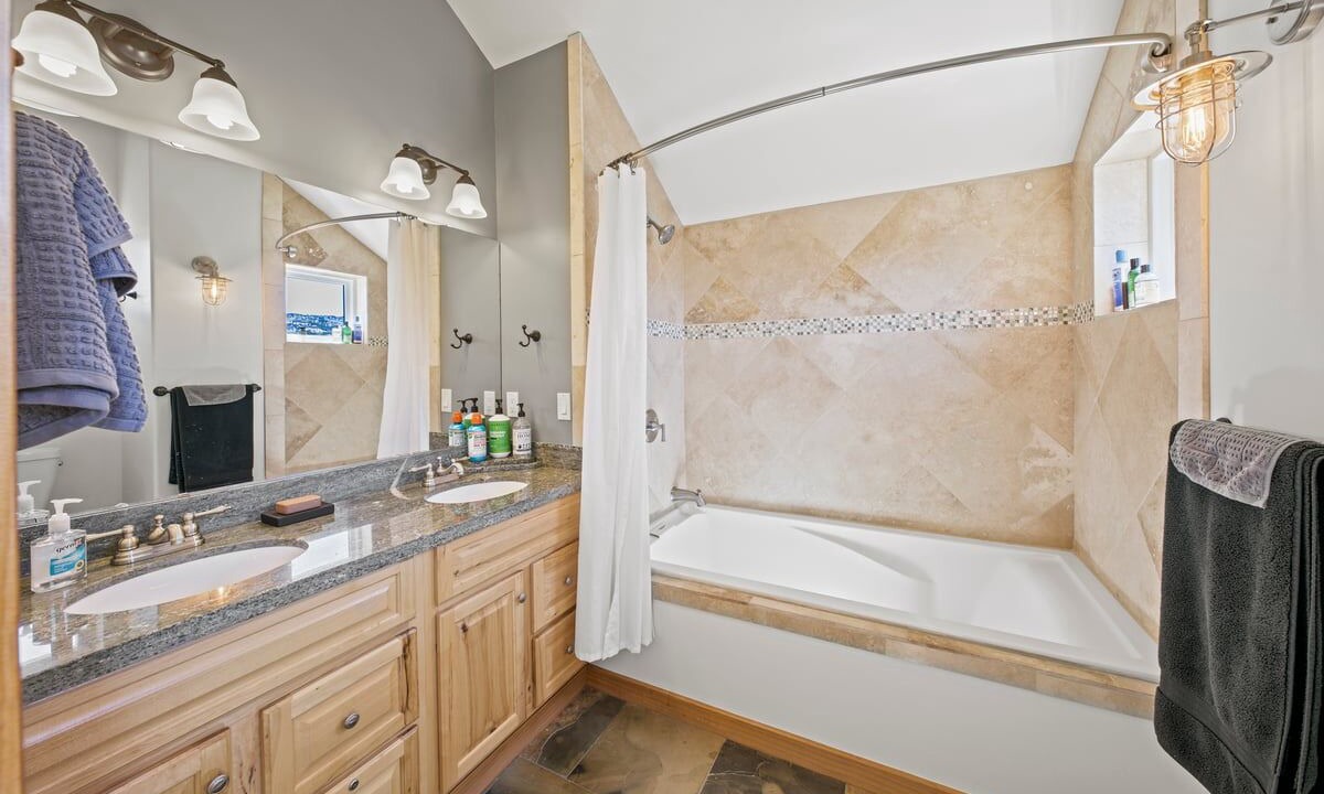 Photo of Bathroom in Ridgway