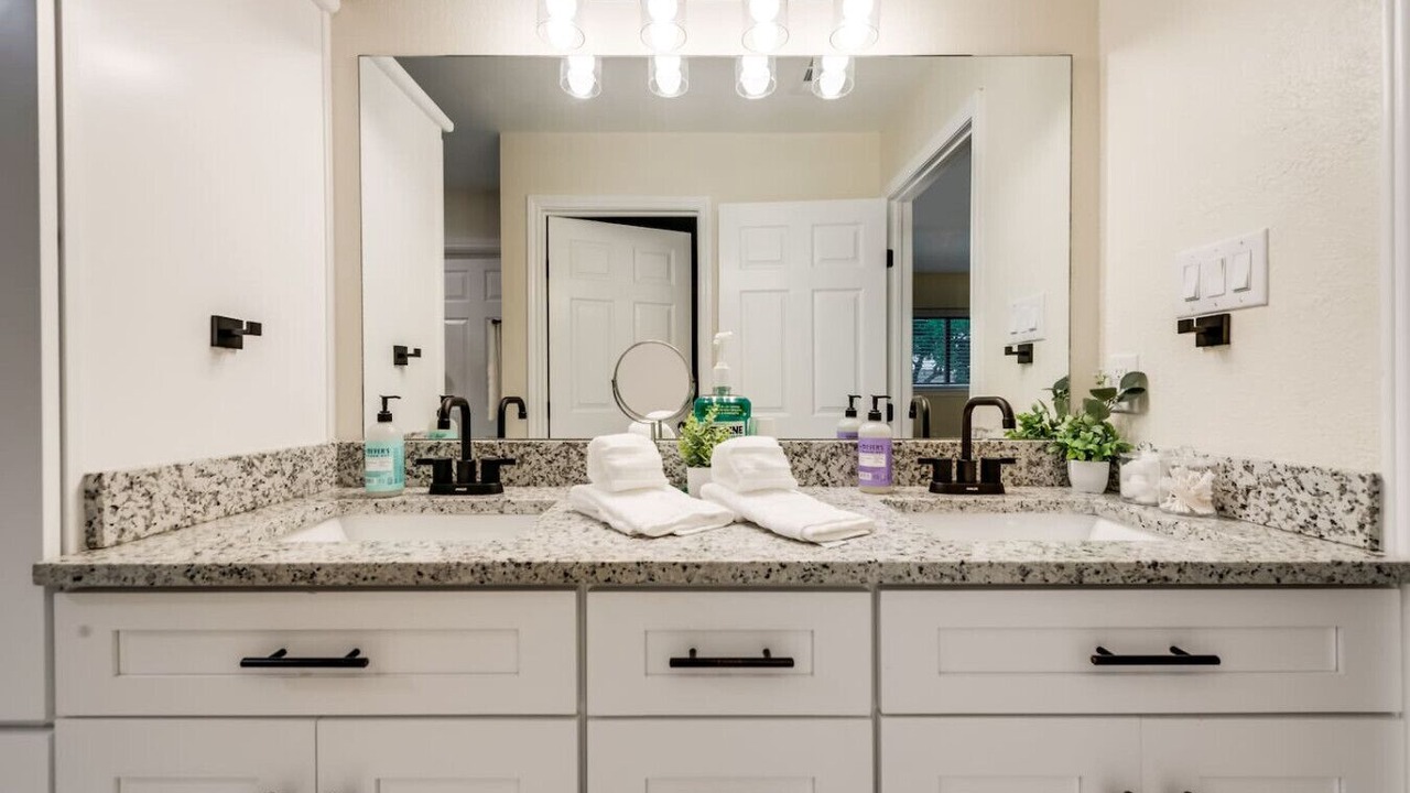 Photo of Bathroom in Far North Dallas