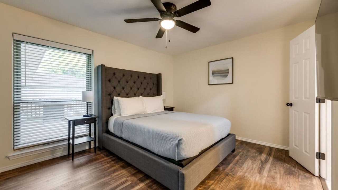 Photo of Bedroom in Far North Dallas