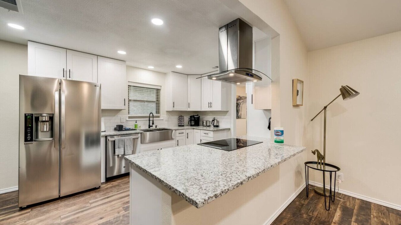 Photo of Kitchen in Far North Dallas