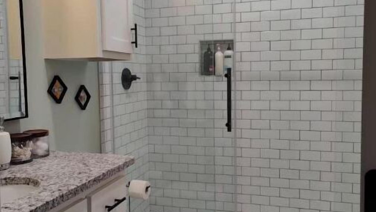 Photo of Bathroom in Slaton