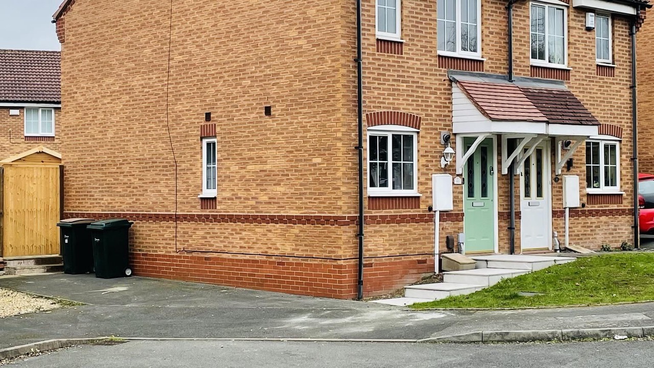 Photo of Others in Weston by Wellend