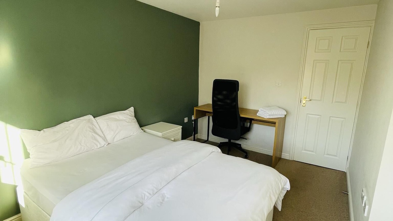 Photo of Others in Weston by Wellend