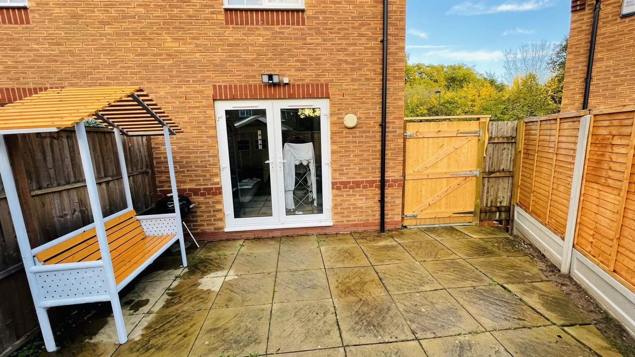 Photo of Others in Weston by Wellend