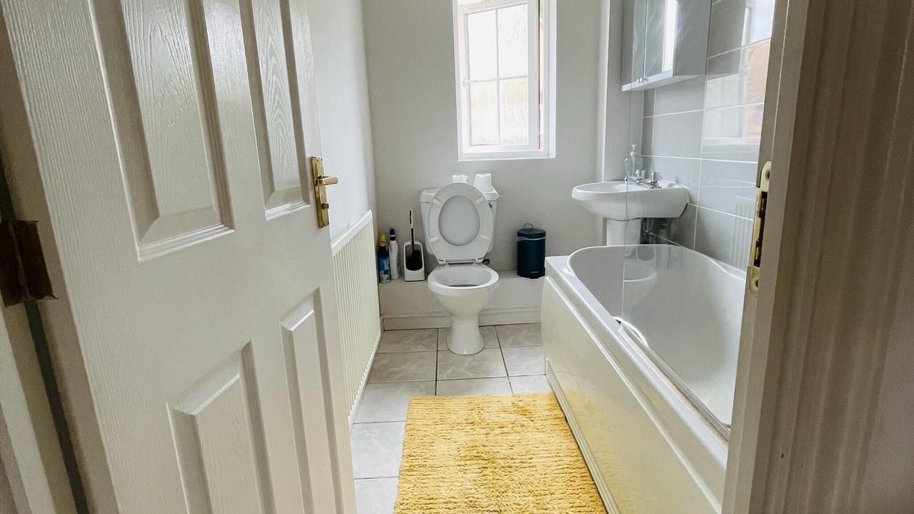 Photo of Others in Weston by Wellend