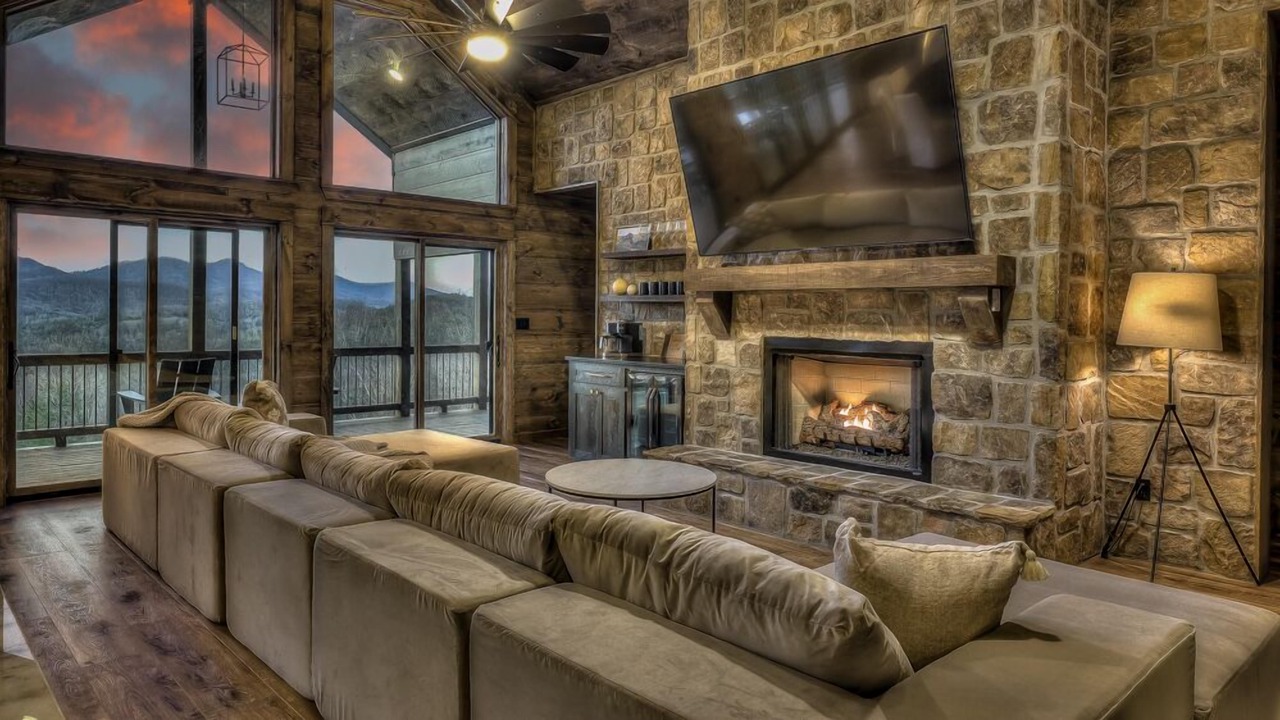 Photo of Livingroom in Mineral Bluff
