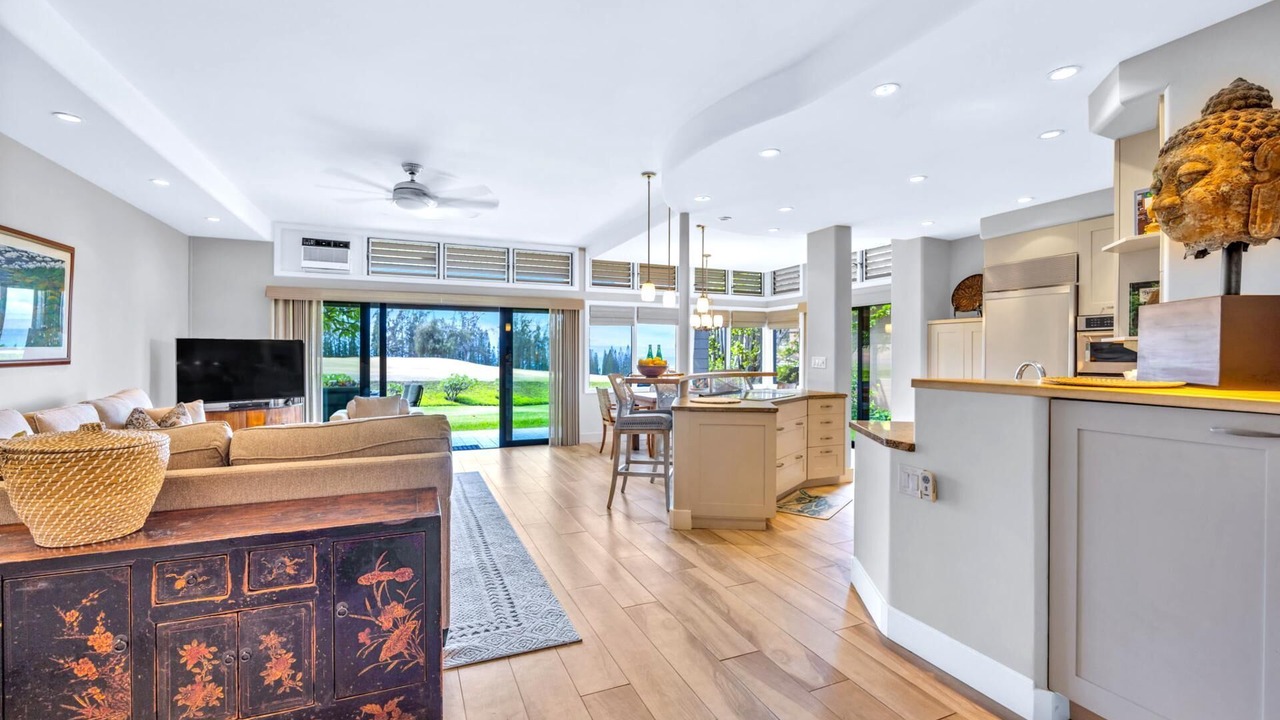 Photo of Livingroom in Napili