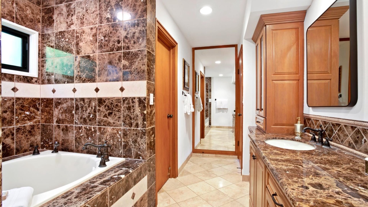 Photo of Bathroom in Napili