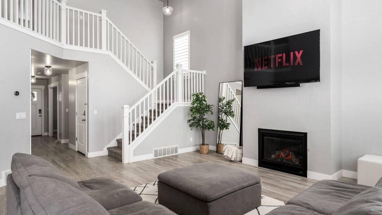 Photo of Livingroom in Saratoga Springs