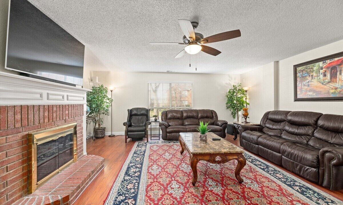 Photo of Livingroom in Allen