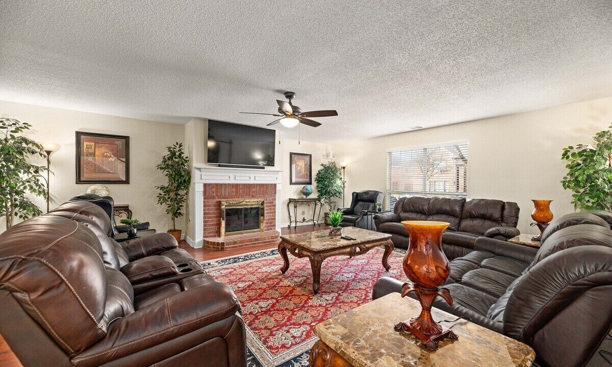 Photo of Livingroom in Allen