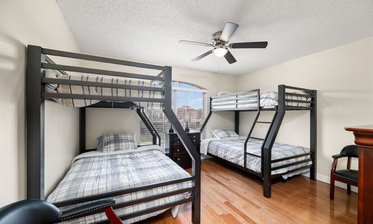 Photo of Bedroom in Allen