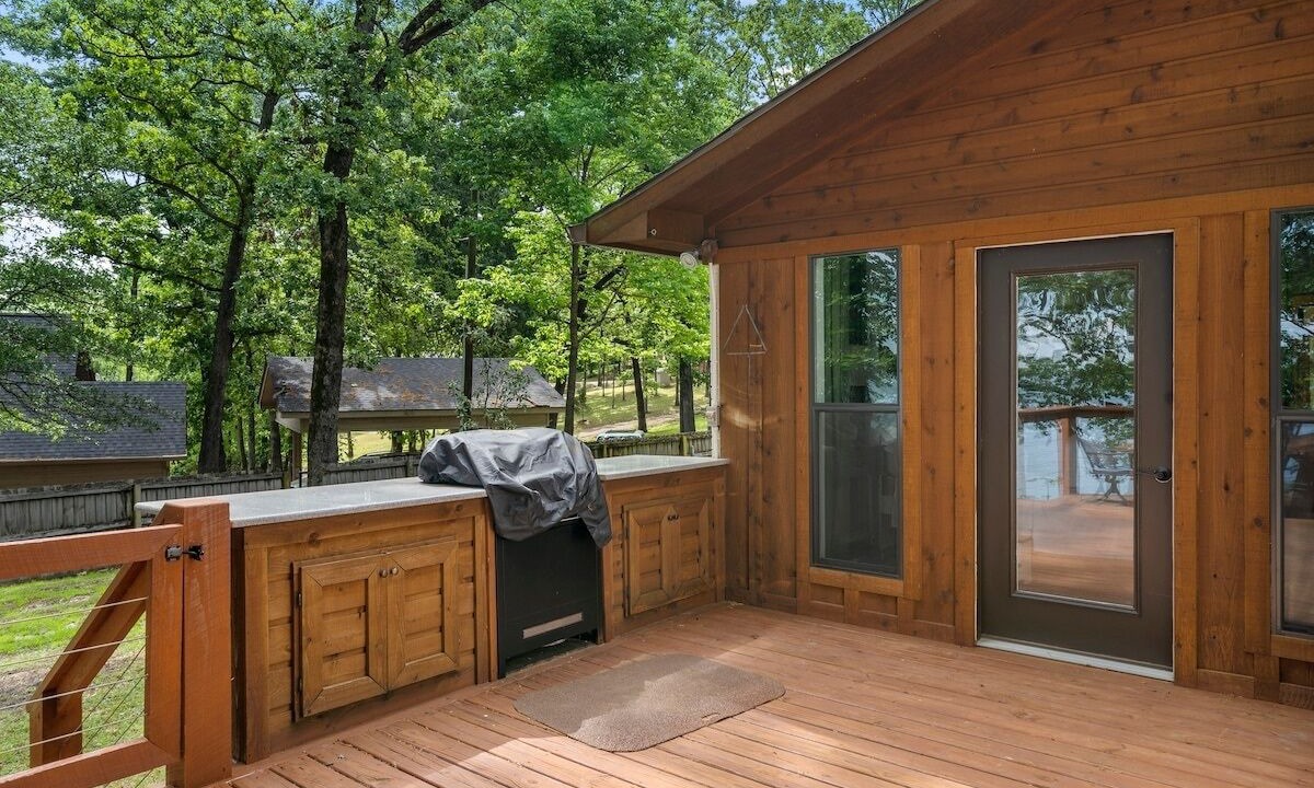 Photo of Patio Balcony in Dogwood