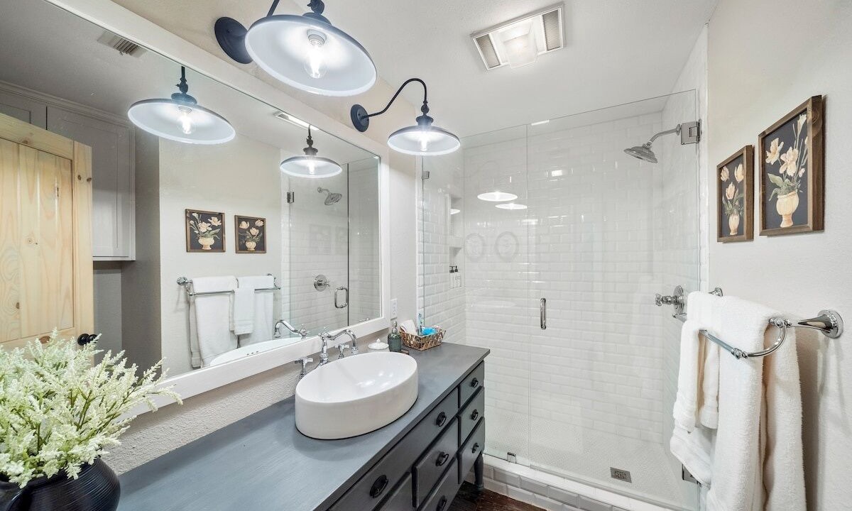 Photo of Bathroom in Dogwood