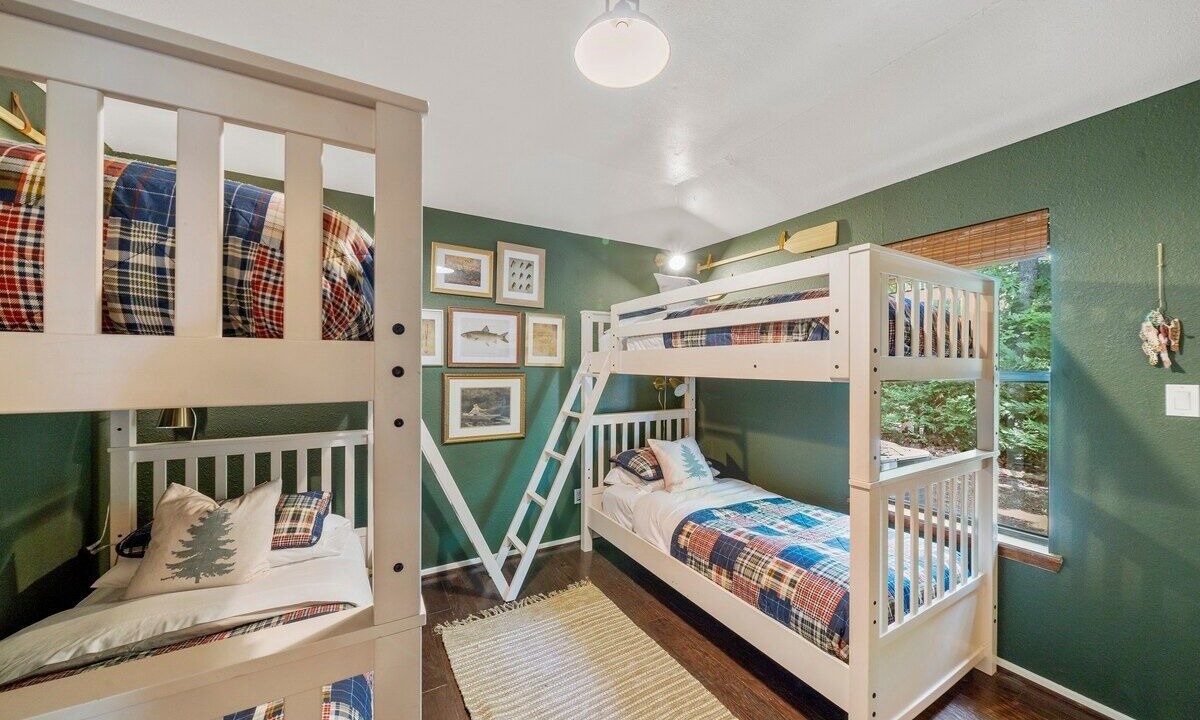 Photo of Bedroom in Dogwood