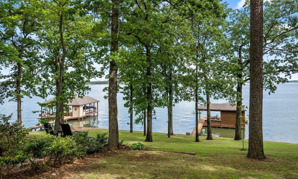 Photo of Outdoor in Dogwood
