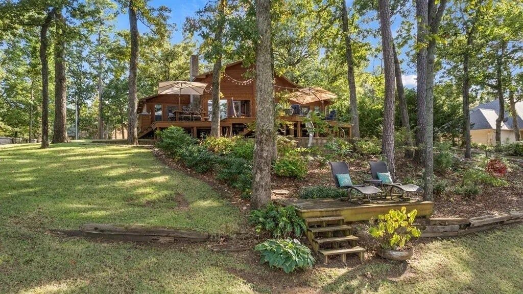 Photo of Outdoor in Dogwood