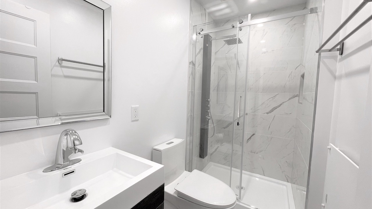 Photo of Bathroom in Plateau Mont Royal