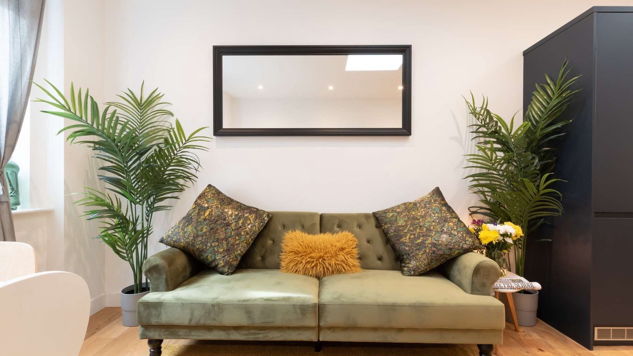 Photo of Livingroom in Shirley