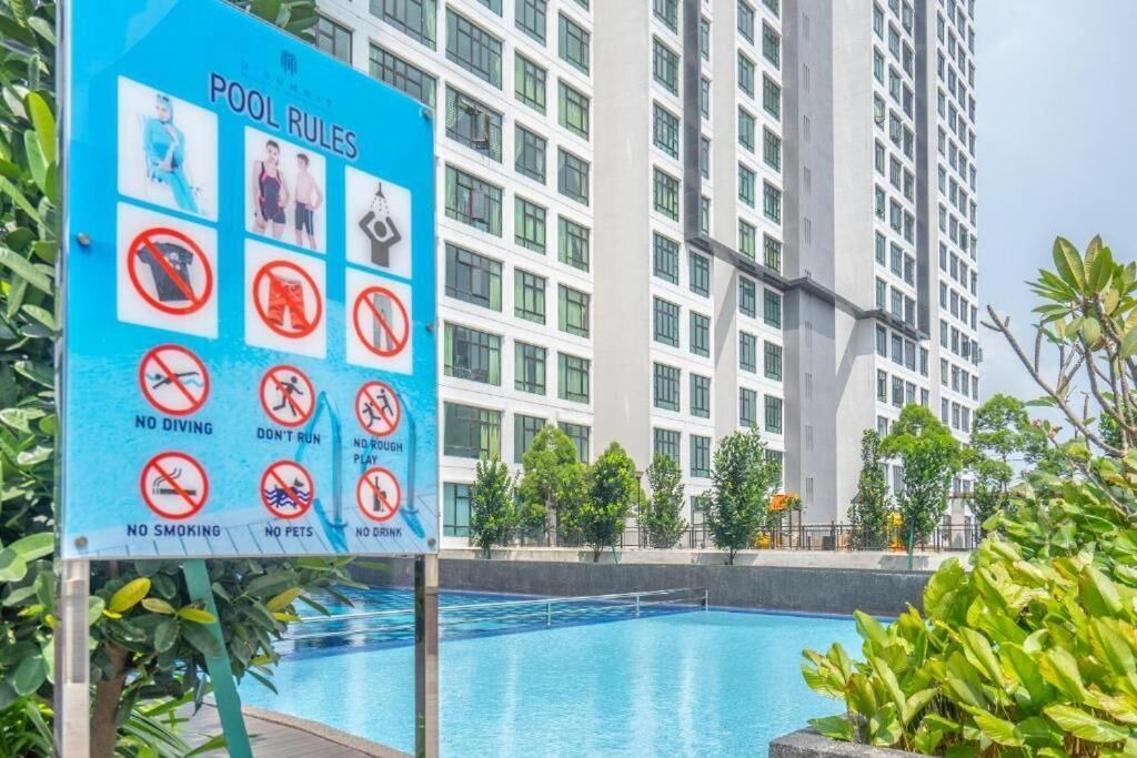 Photo of Outdoor in Kempas