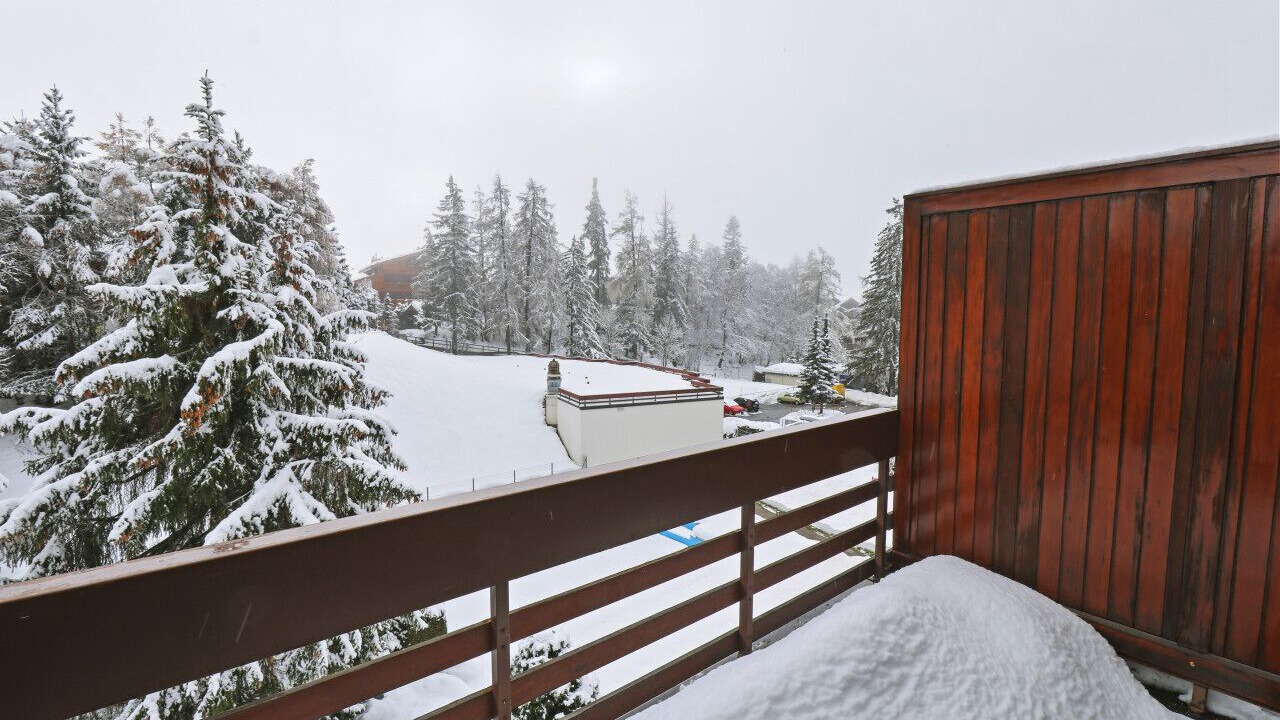Photo of Outdoor in Noes