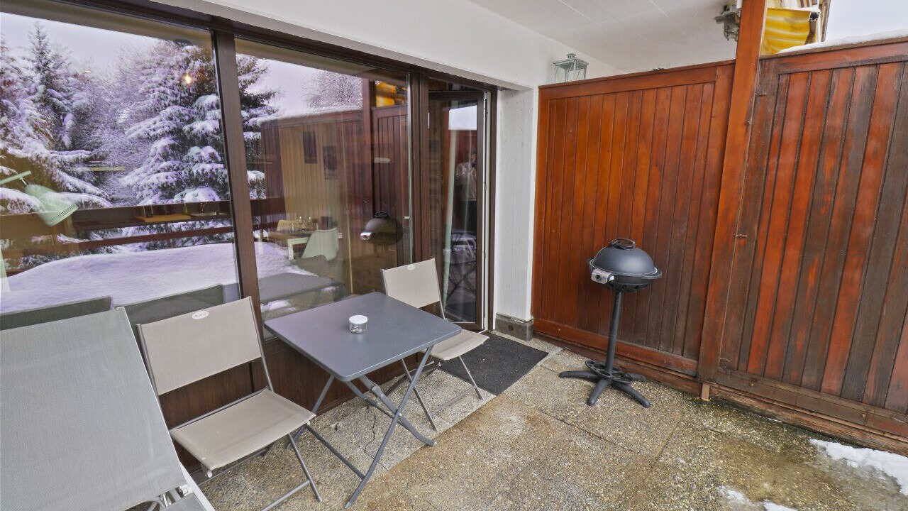 Photo of Outdoor in Noes