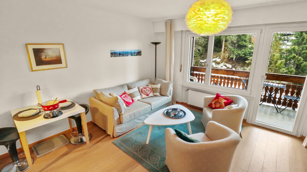 Photo of Livingroom in Lens