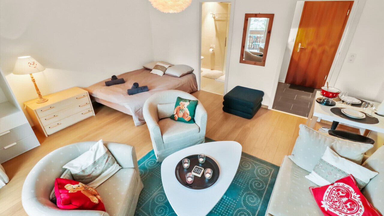 Photo of Bedroom in Lens