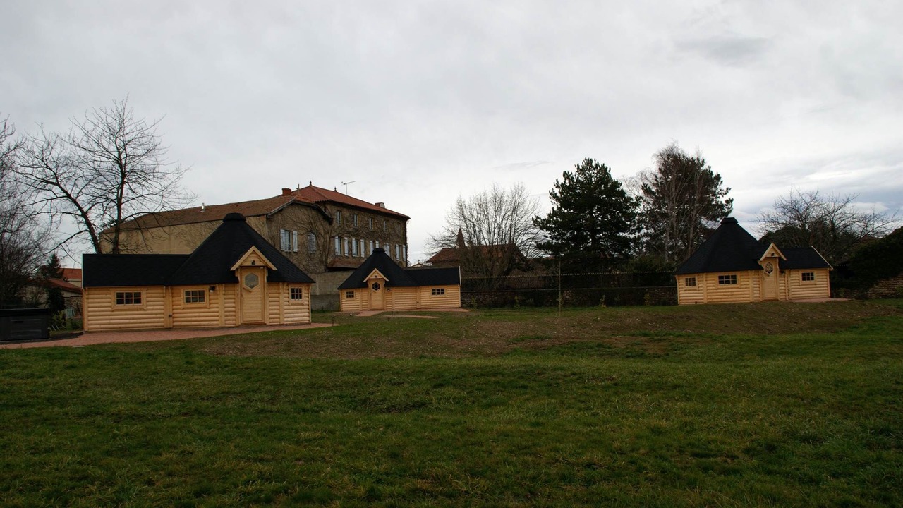 Photo of Others in Pradines