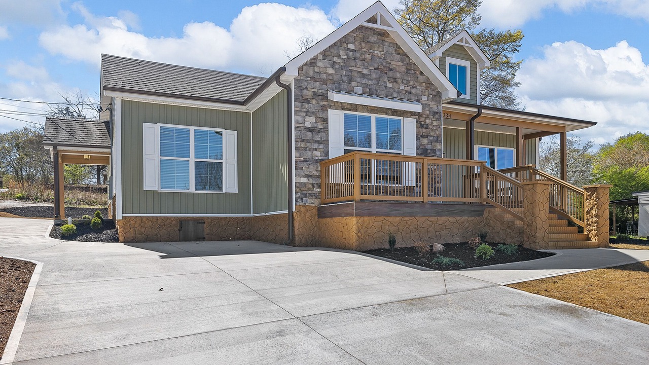 Photo of Outdoor in Landrum