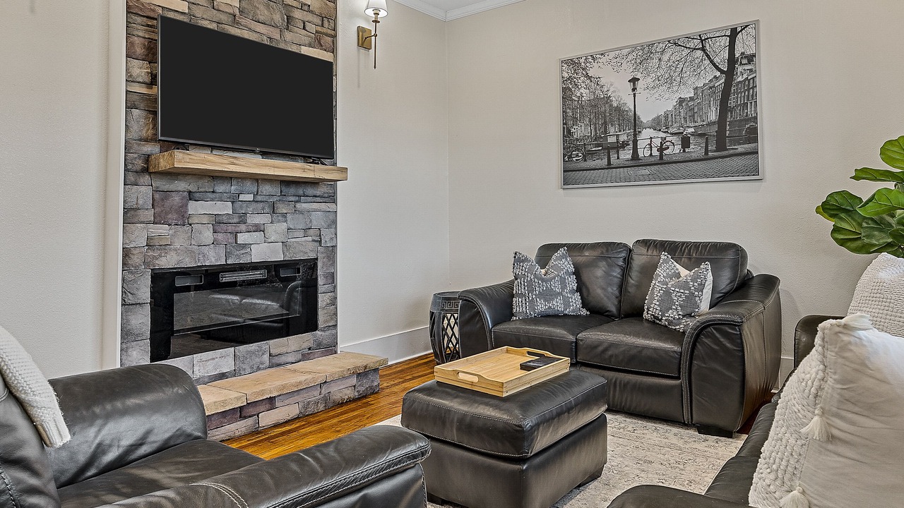 Photo of Livingroom in Landrum