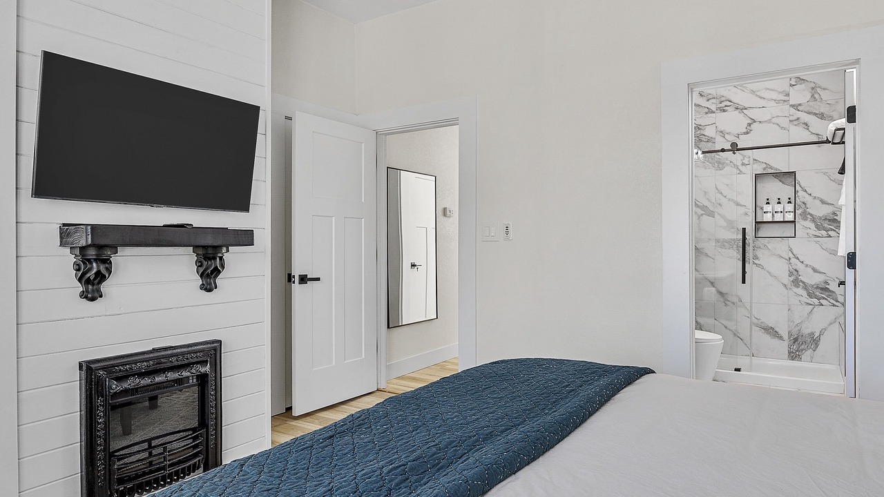 Photo of Bedroom in Landrum