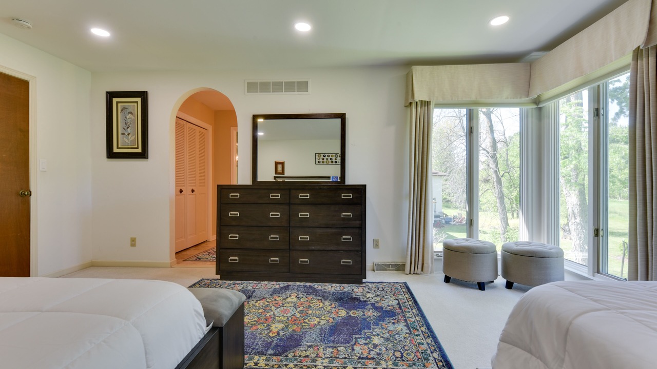Photo of Bedroom in Williamsville