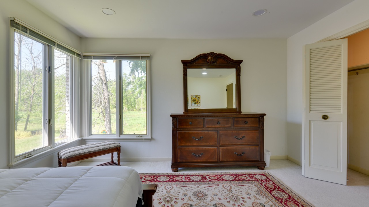 Photo of Bedroom in Williamsville