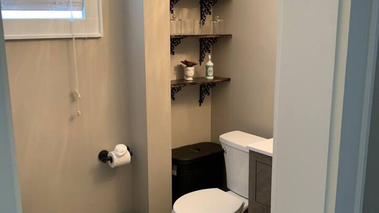 Photo of Bathroom in Oakwood Historic District