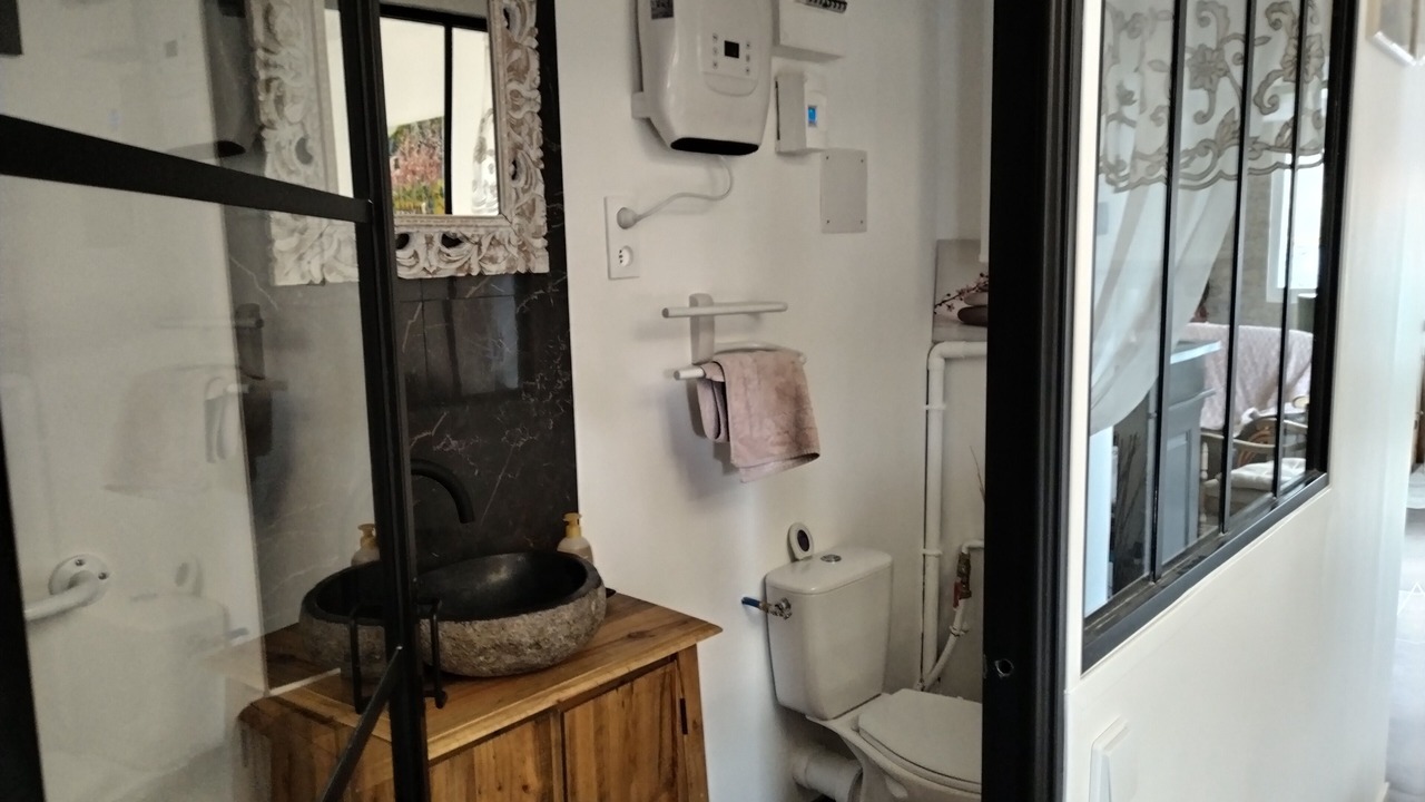 Photo of Bathroom in Martin-Eglise