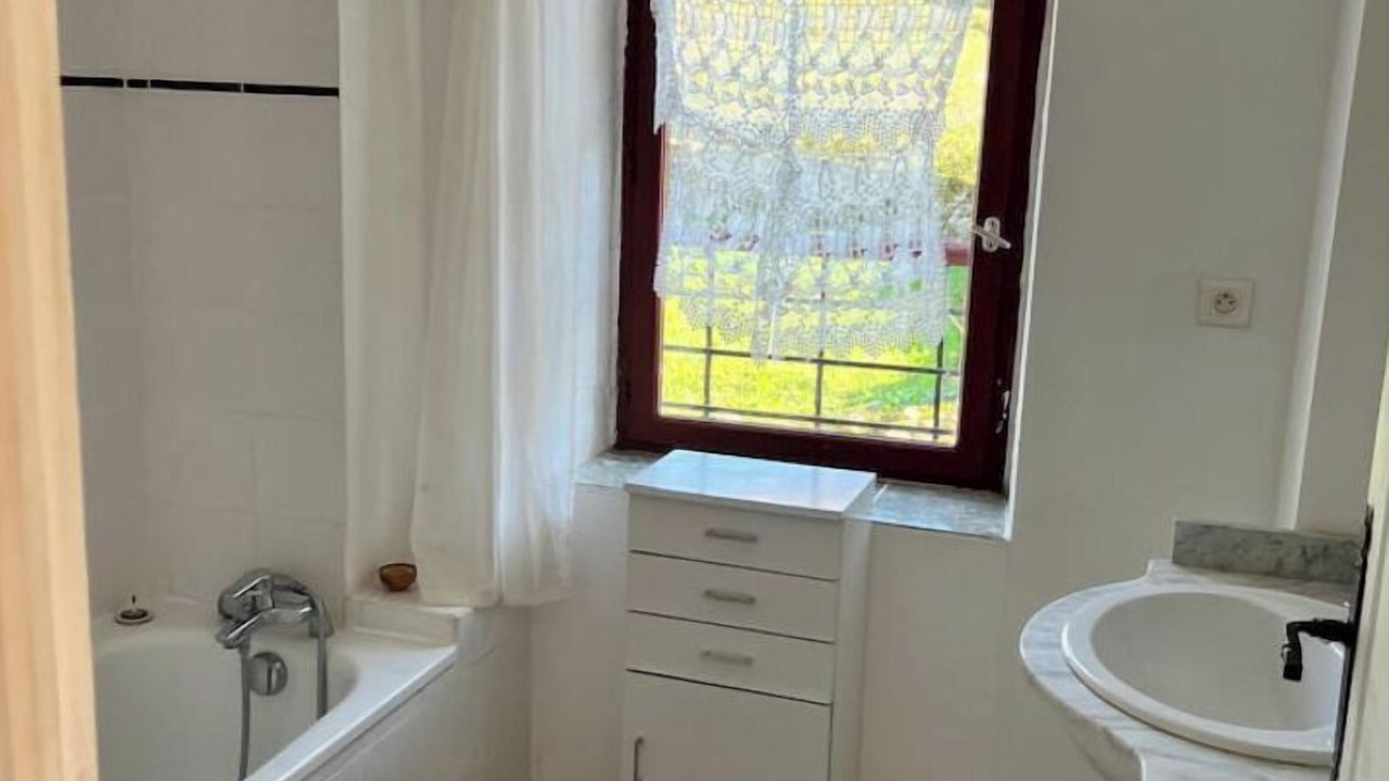 Photo of Bathroom in Avene