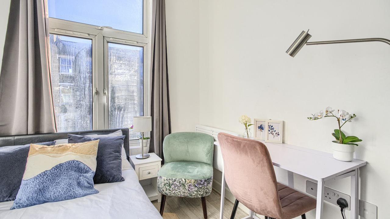 Photo of Others in Highbury West